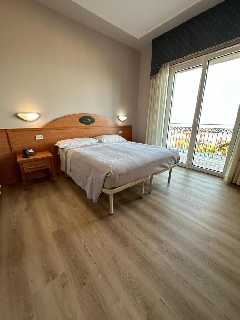 Hotel Costa Verde Pineto Exterior photo