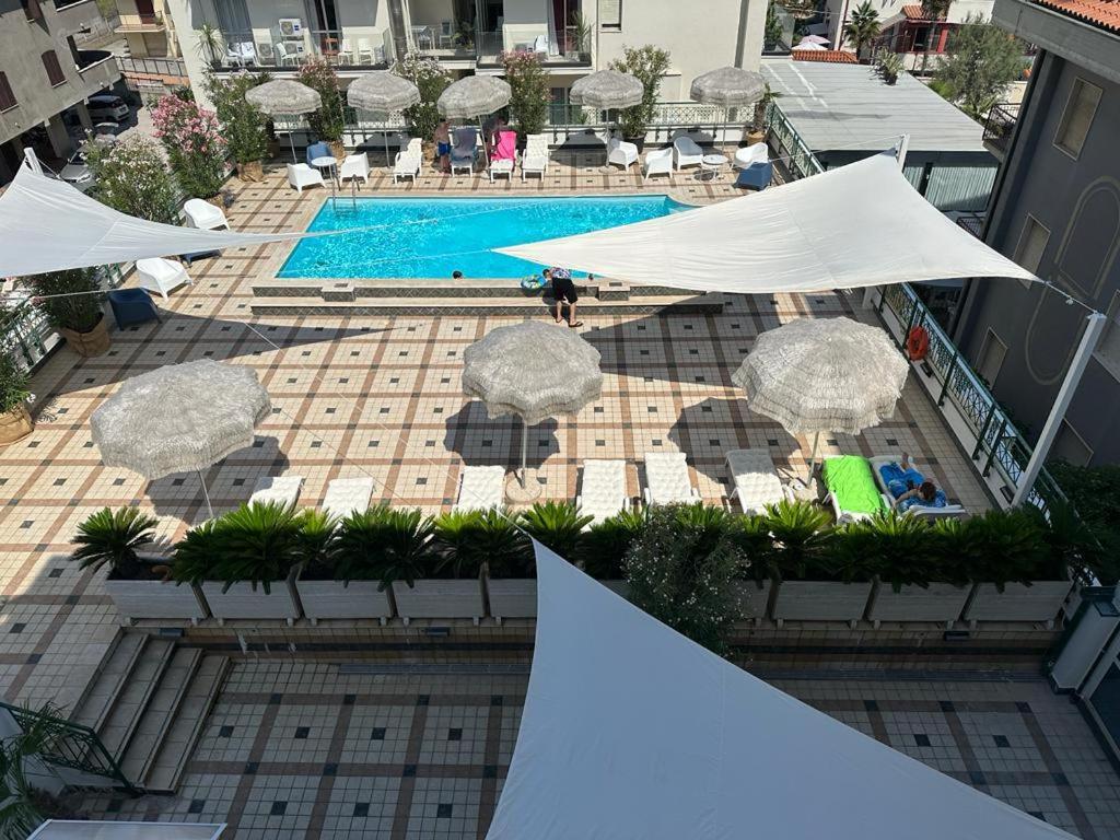 Hotel Costa Verde Pineto Exterior photo